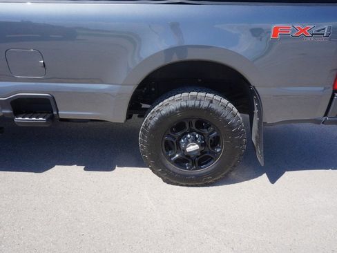 Used 2024 Ford F350 XLT w/ XLT Premium Package AWD/4WD image 2