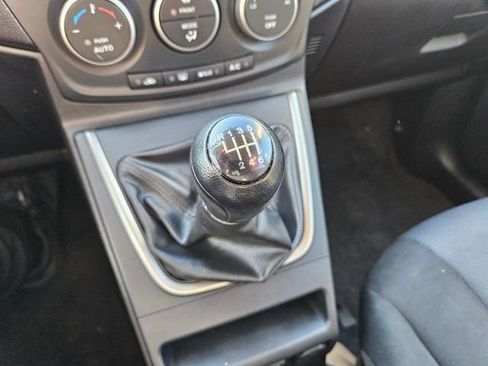 Used 2013 MAZDA MAZDA5 Sport image 20