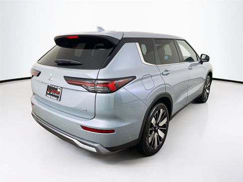 New 2026 Mitsubishi Outlander SE FWD image 10