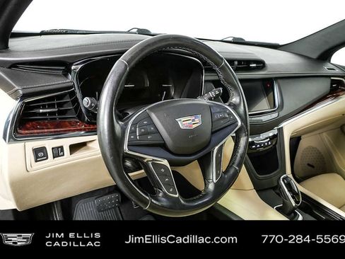 Used 2019 Cadillac XT5 Luxury image 4