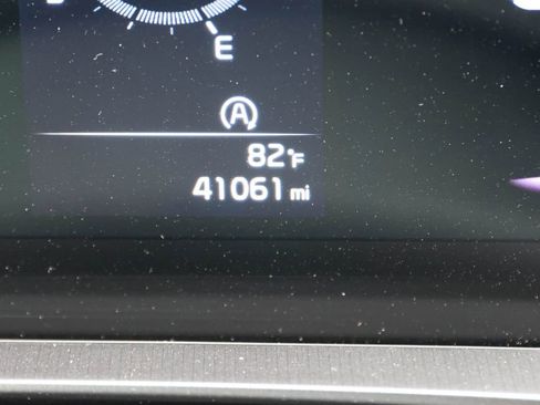 Used 2025 Kia Telluride S image 34