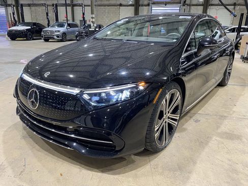 Used 2022 Mercedes-Benz EQS 450+ Sedan image 19