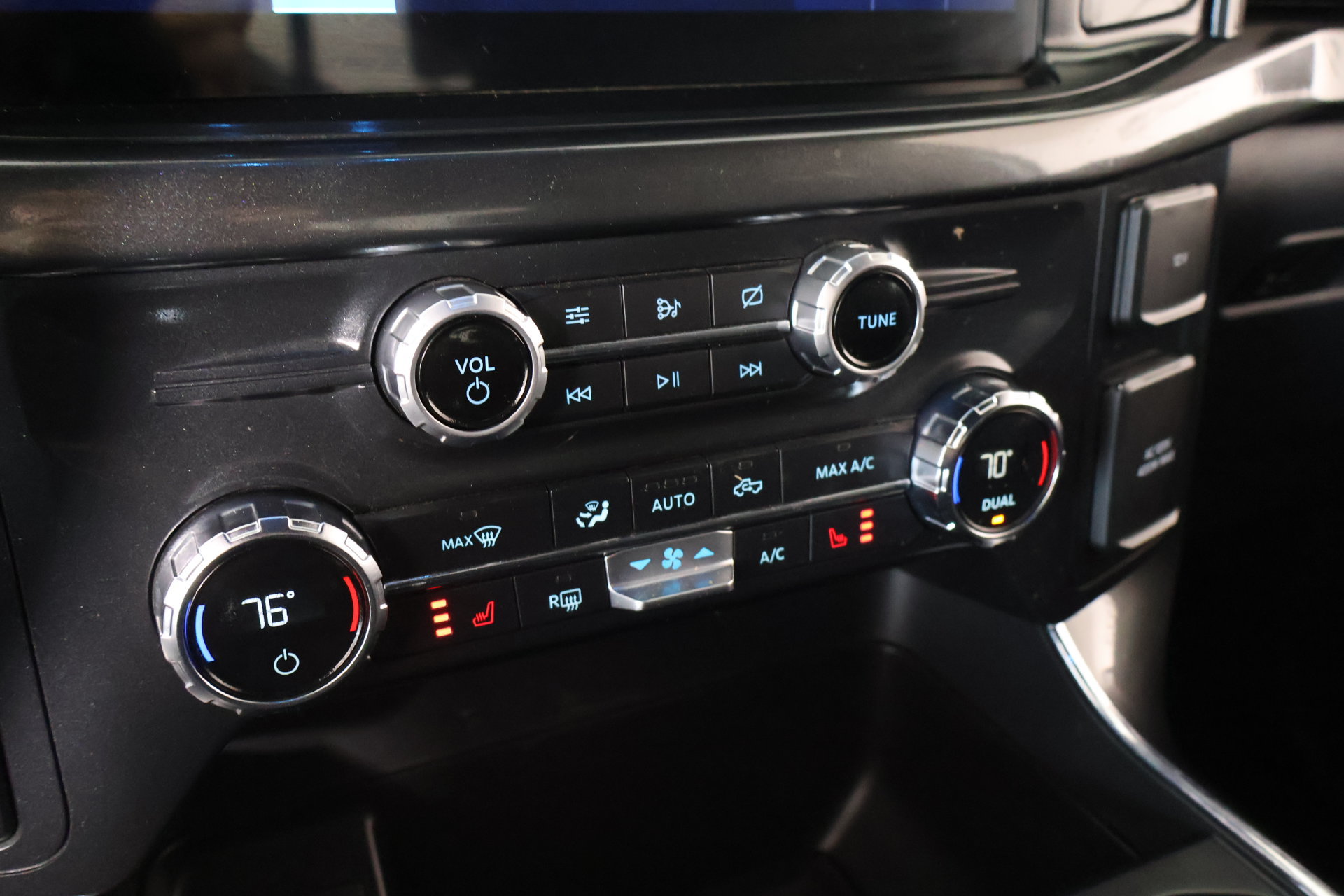 Used 2021 Ford F150 XLT w/ Equipment Group 302A High AWD/4WD image 8