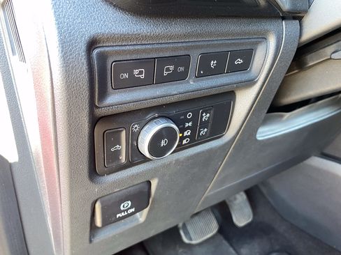 Used 2022 Ford F150 XLT w/ Equipment Group 302A High AWD/4WD image 19