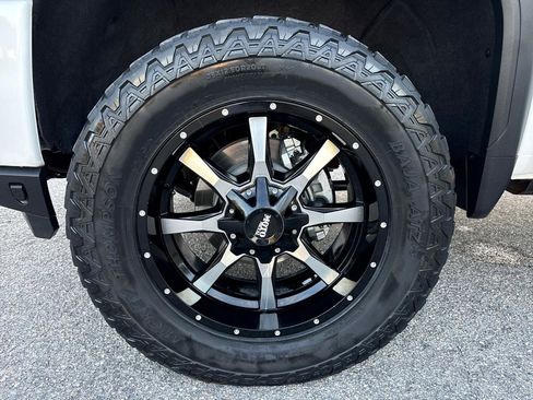 Used 2022 GMC Sierra 2500 Denali w/ Denali Ultimate Package image 64