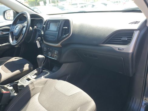 Used 2015 Jeep Cherokee Latitude image 38
