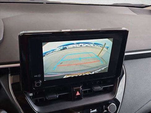 Used 2025 Toyota Corolla LE FWD image 13