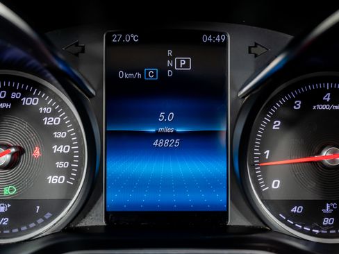 Used 2019 Mercedes-Benz C 300 4MATIC Cabriolet image 37