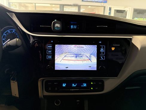 Used 2017 Toyota Corolla LE w/ LE Premium Package FWD image 14