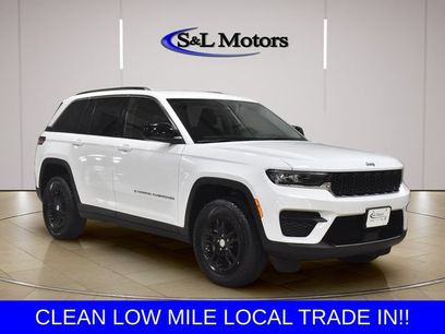 Used 2023 Jeep Grand Cherokee Laredo