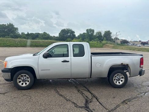 Used 2011 GMC Sierra 1500 W/T RWD image 4