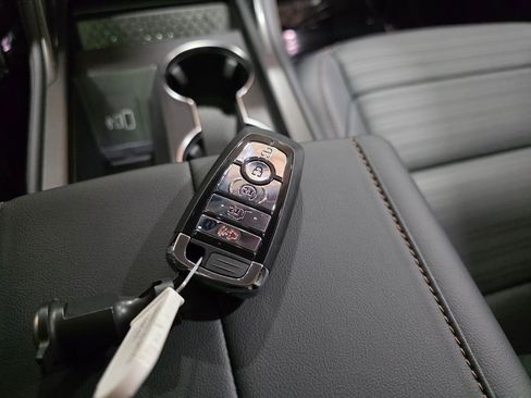 New 2026 Lincoln Nautilus Reserve image 25