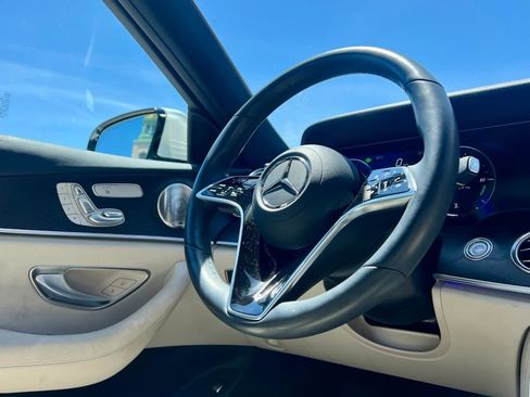 Used 2023 Mercedes-Benz E 350 4MATIC Sedan image 8