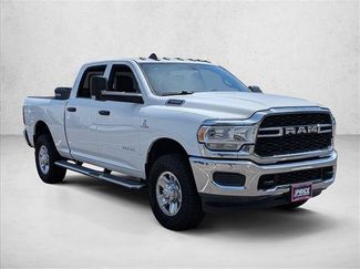 Used 2022 RAM 3500 Tradesman w/ Chrome Appearance Group AWD/4WD video 3