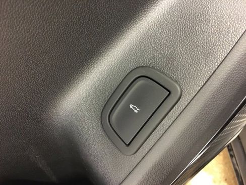 Used 2024 GMC Acadia AT4 w/ LPO, Floor Liner Package image 36