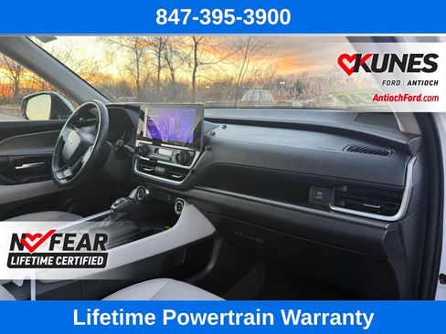 Used 2024 Toyota Grand Highlander XLE image 15