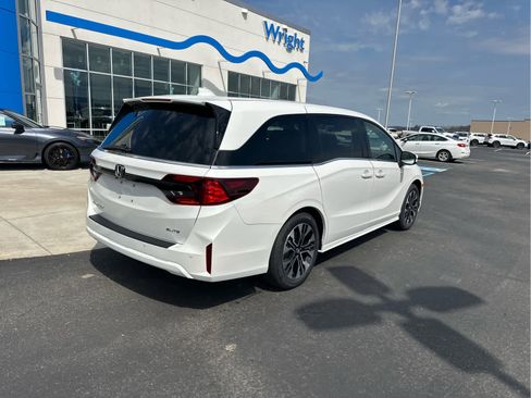 New 2026 Honda Odyssey Elite image 8