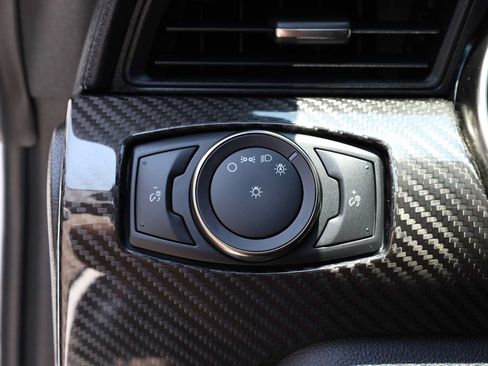 Used 2019 Ford Mustang Shelby GT350 w/ Technology Package RWD image 27