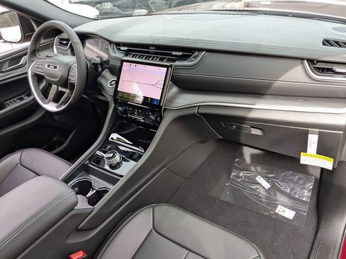 New 2025 Jeep Grand Cherokee L Limited image 23