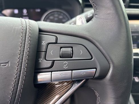 Used 2024 Cadillac XT6 Sport w/ Platinum Package image 24