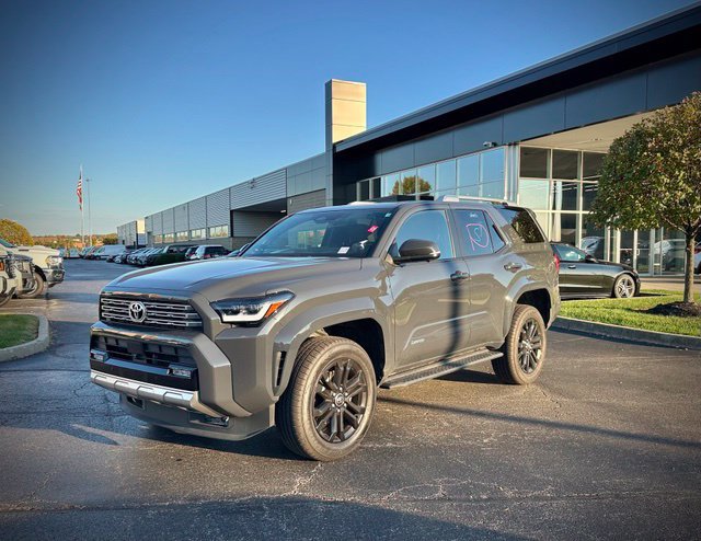 Used 2025 Toyota 4Runner TRD Sport Premium AWD/4WD image 5