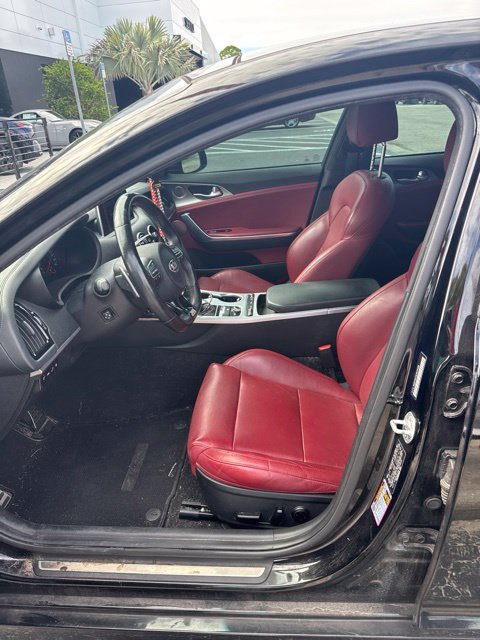 Used 2020 Kia Stinger GT1 AWD/4WD image 5