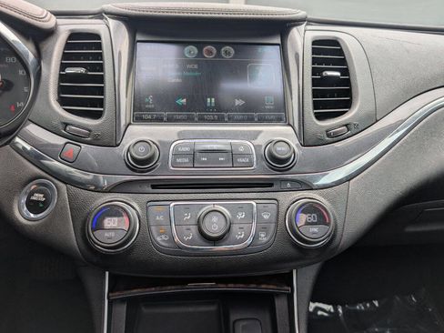 Used 2014 Chevrolet Impala LTZ FWD image 33