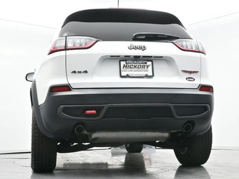 Used 2022 Jeep Cherokee Trailhawk w/ Premium Leather Package AWD/4WD image 51