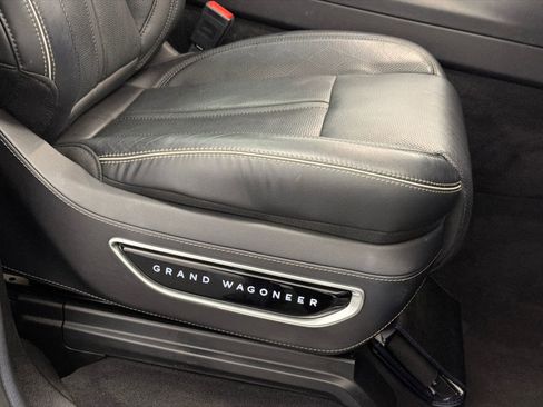 Used 2022 Jeep Grand Wagoneer Series II image 13