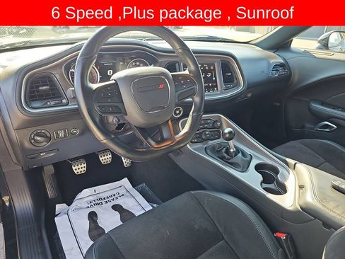 Used 2022 Dodge Challenger R/T Scat Pack RWD image 18