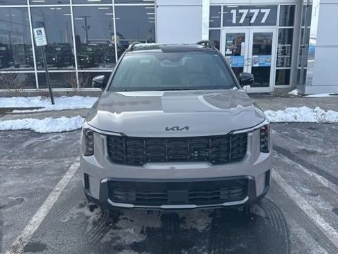 Certified 2025 Kia Sorento SX Prestige w/ Olive Brown Leather Package image 1