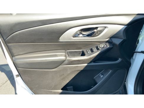 Used 2021 Chevrolet Traverse LT w/ LPO, Floor Liner Package AWD/4WD image 10
