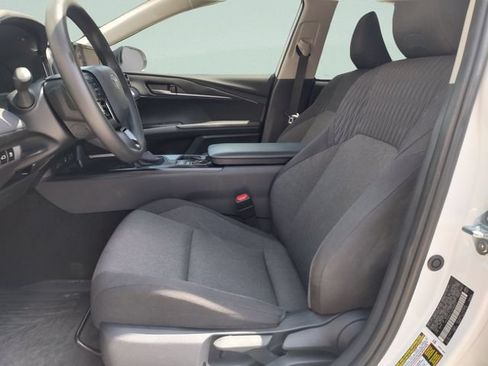 Used 2025 Toyota Camry LE FWD image 26