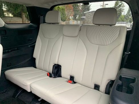 Certified 2025 Hyundai Palisade Calligraphy image 22