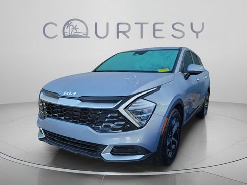 Certified 2025 Kia Sportage EX FWD image 5