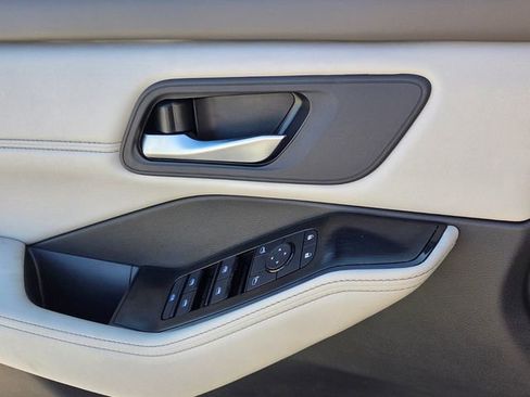 New 2026 Nissan Rogue SV FWD image 26