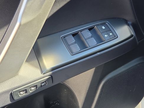 Used 2023 Lexus GX 460 Premium image 14