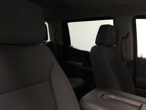 Used 2019 GMC Sierra 1500 4x4 Crew Cab w/ Convenience Package image 19