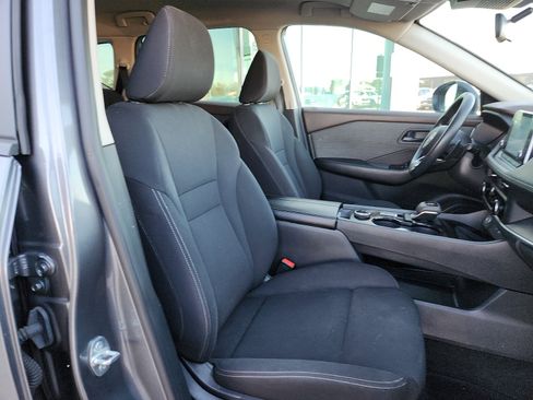 Used 2023 Nissan Rogue S image 15