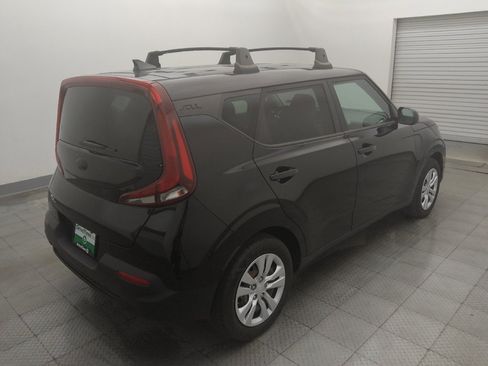 Used 2020 Kia Soul LX FWD image 9