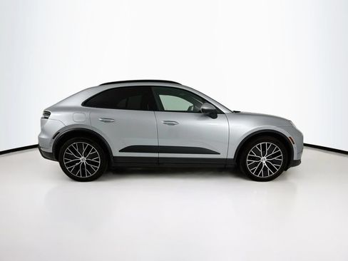 Certified 2025 Porsche Macan Electric RWD image 8