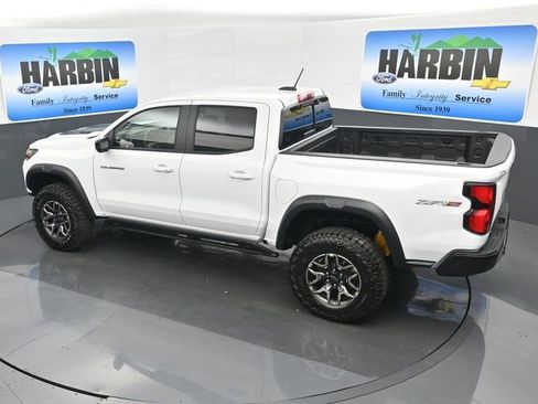 New 2026 Chevrolet Colorado ZR2 w/ Off-Road Front Bumper Package AWD/4WD image 22