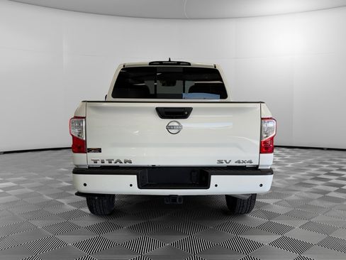 Used 2024 Nissan Titan SV w/ Accessory Utility Package image 7