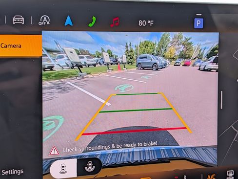 Certified 2025 Volkswagen Tiguan SE AWD/4WD image 26