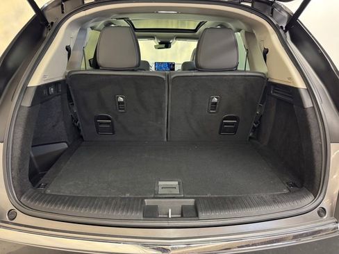 Certified 2025 Acura MDX SH-AWD image 36