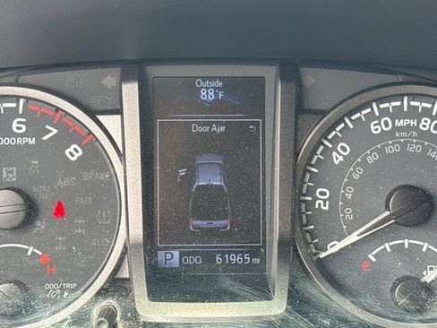 Used 2021 Toyota Tacoma TRD Off-Road AWD/4WD image 16