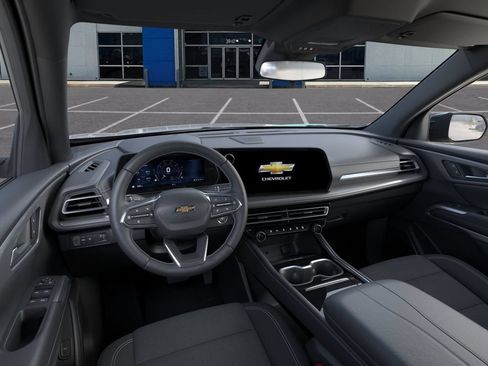 New 2026 Chevrolet Traverse LT w/ Midnight/Sport Edition FWD image 15