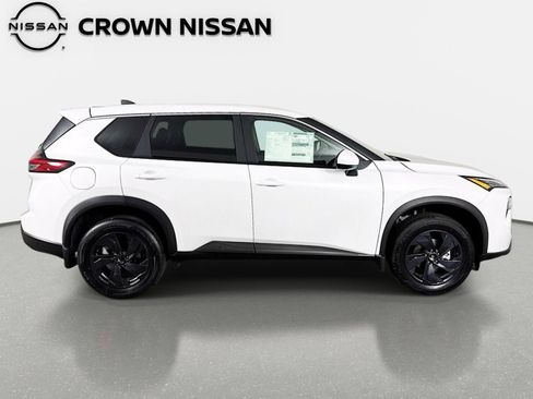 New 2026 Nissan Rogue SV FWD image 4