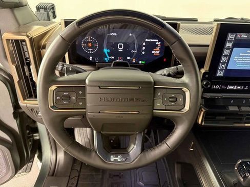 Used 2024 GMC Hummer EV 3X w/ LPO, Illumination Package image 19