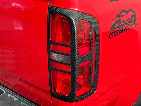 Used 2019 Chevrolet Colorado ZR2 image 32